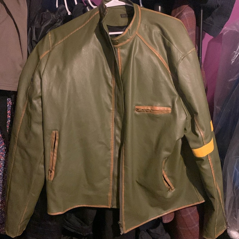 Lightweight outdoors leather jacket, motorcycle jacket, fairly new , no damages